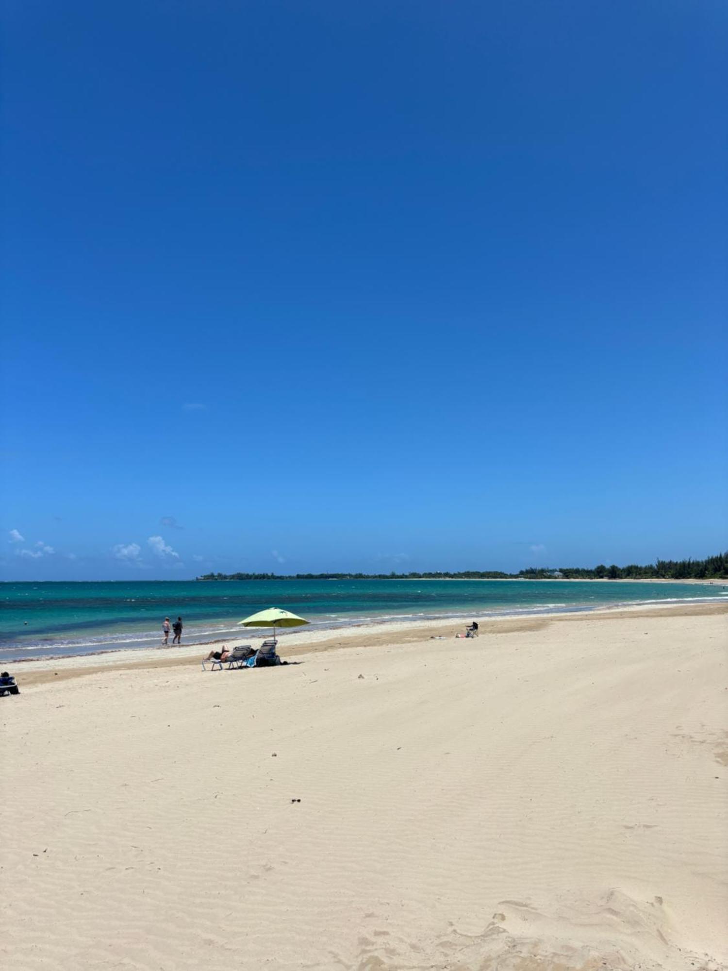 סן חואן Isla Verde Modern Apartment With Pool מראה חיצוני תמונה