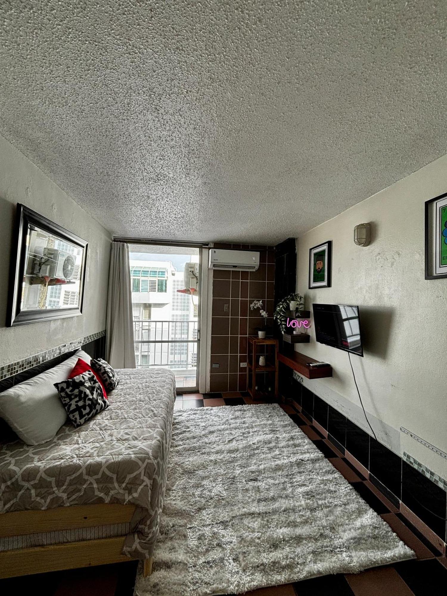 סן חואן Isla Verde Modern Apartment With Pool מראה חיצוני תמונה