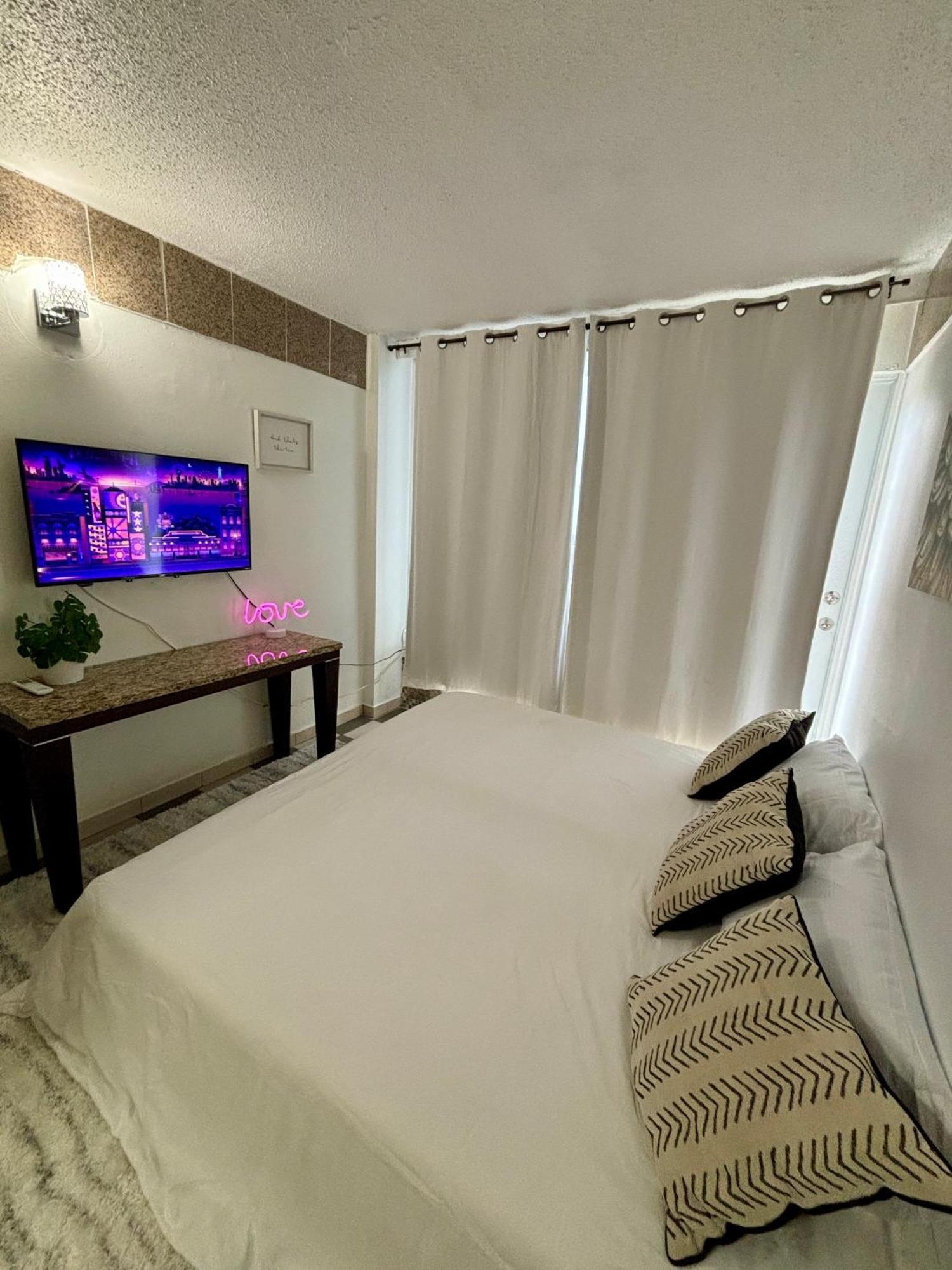 סן חואן Isla Verde Modern Apartment With Pool מראה חיצוני תמונה
