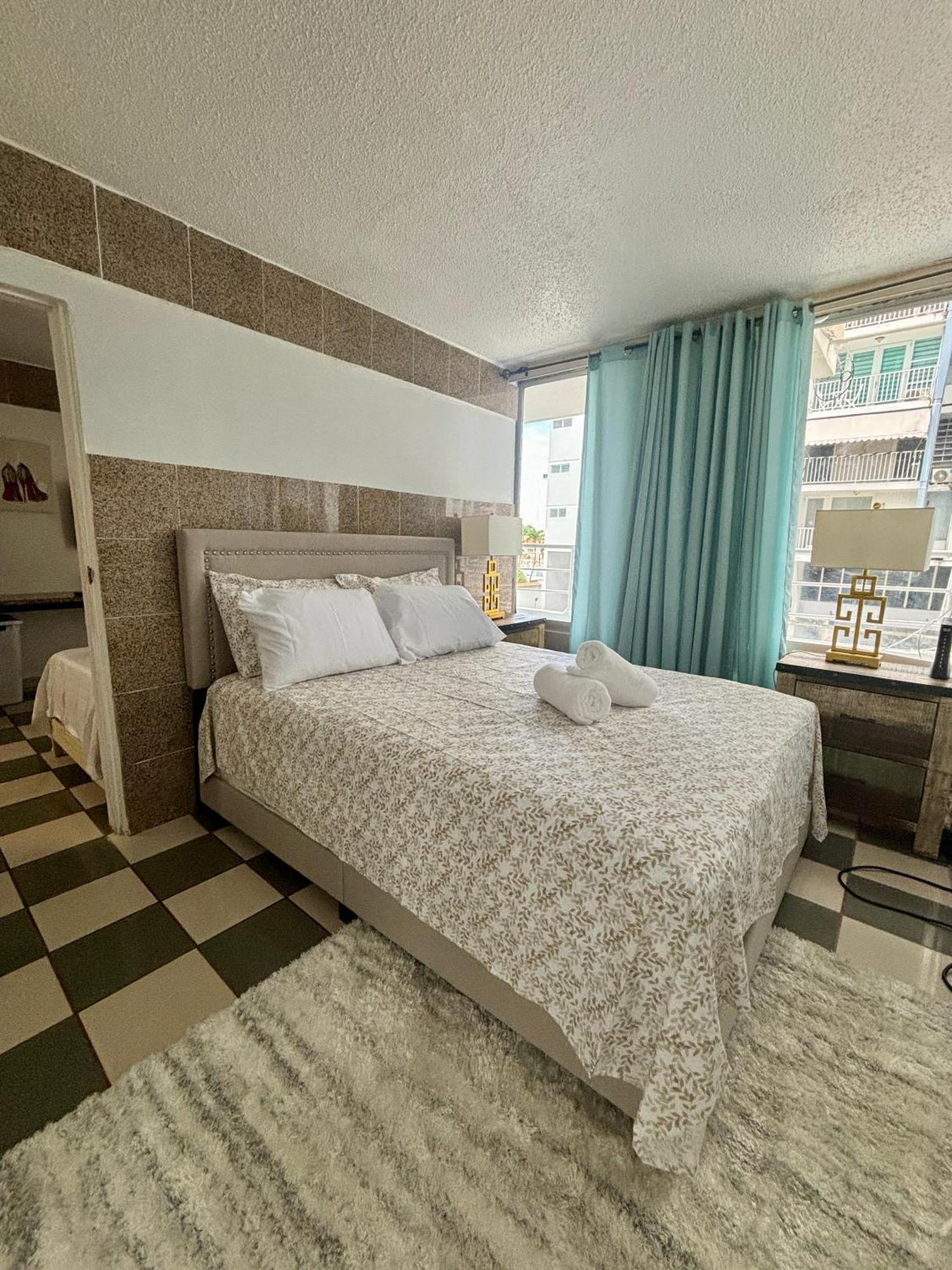 סן חואן Isla Verde Modern Apartment With Pool מראה חיצוני תמונה